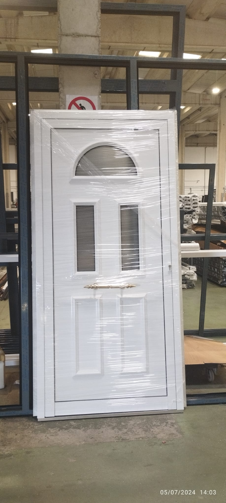Puerta de PVC Modelo 02