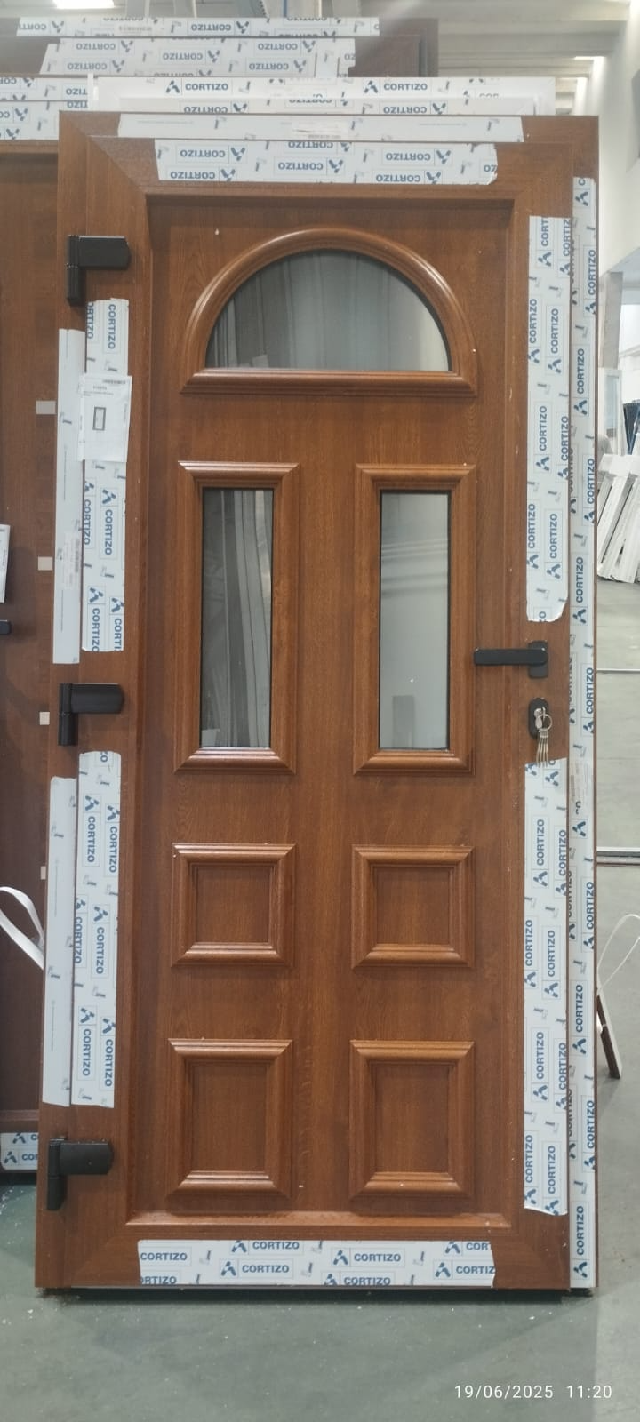 Puerta de PVC Modelo 04